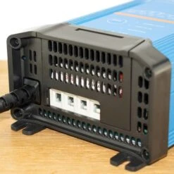 Victron Blue Power IP22 (Type: 12V/30A - 3 Uitgangen) 6 Victron Blue Power IP22 (Type: 12V/30A - 3 Uitgangen) -Kota Boten Winkel Afbeelding 15 1131300 2